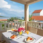 Apartman Bella Vista -one Bedroom With Terrace And Sea View A2 Sevid